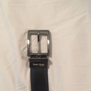 Perry Ellis Belt (black).